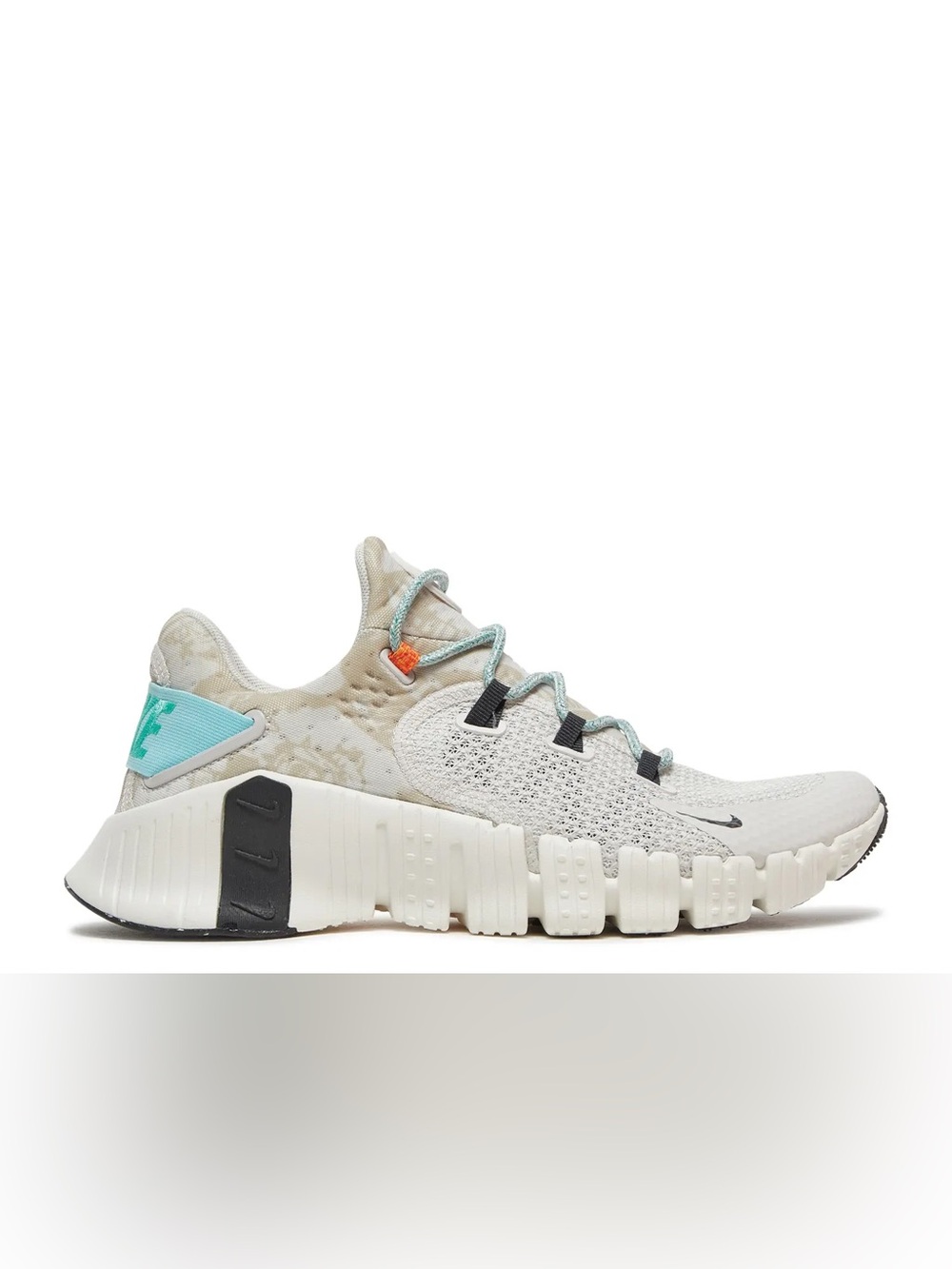 Nike Free Metcon 4 'Platinum Tint Copa'